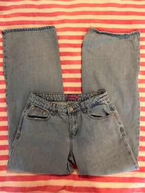 Edikted Light Wash Denim Low rise baggy jeans
